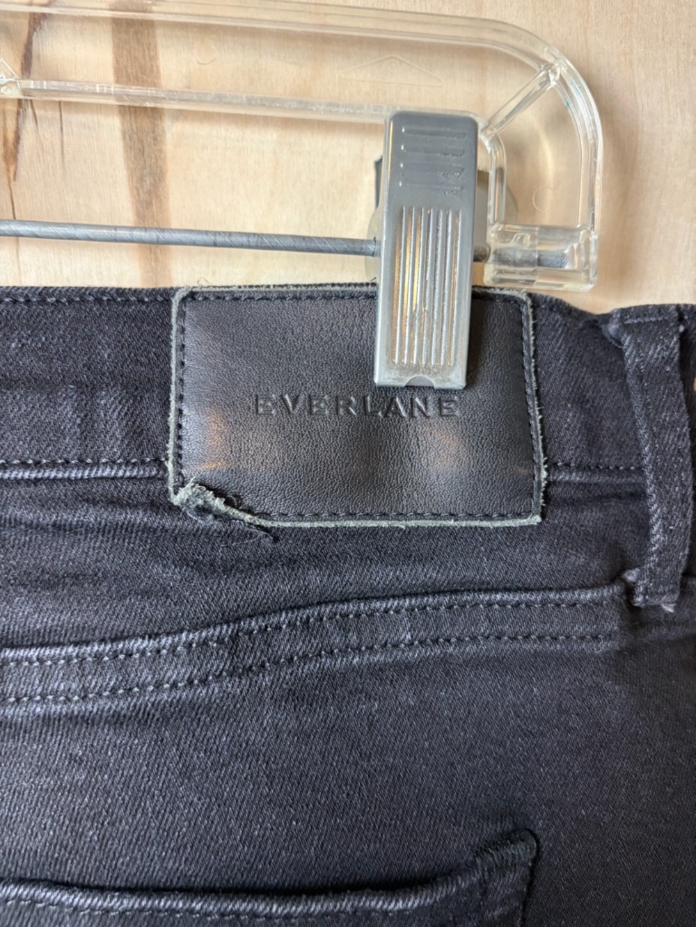 EVERLANE Women’s Authentic Stretch High-Rise Cigarette Jean Button Fly Black 32R - Picture 4 of 6